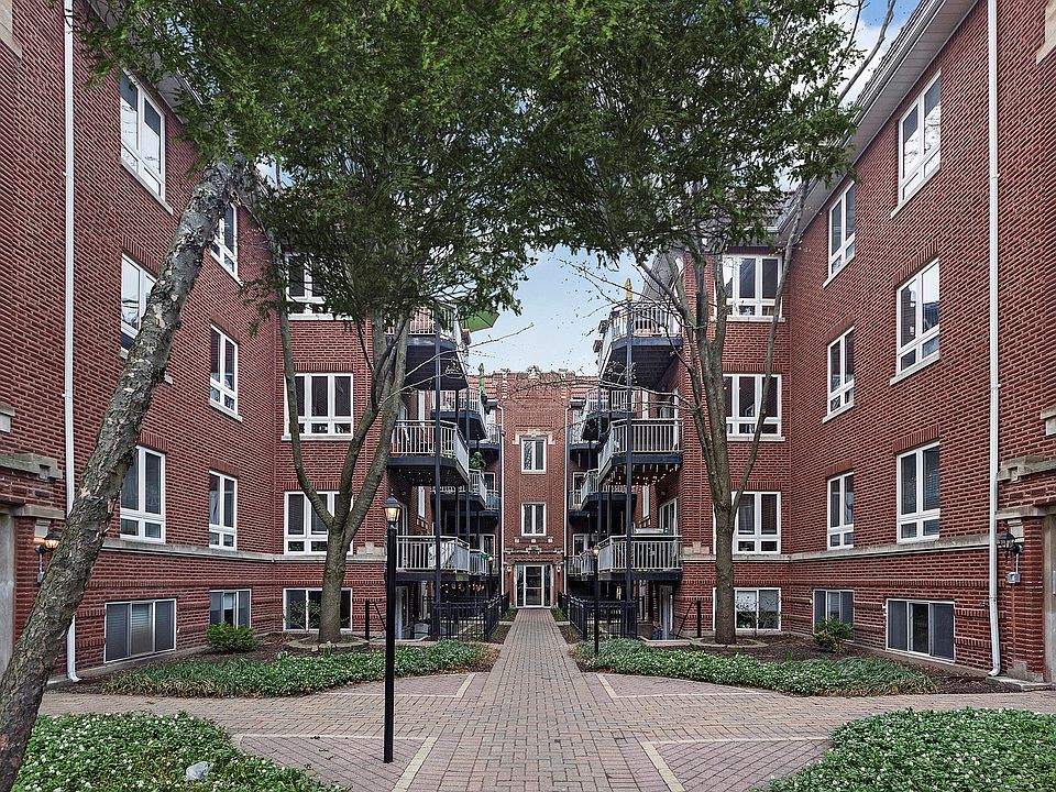 1st image of 910 W Agatite Ave #2