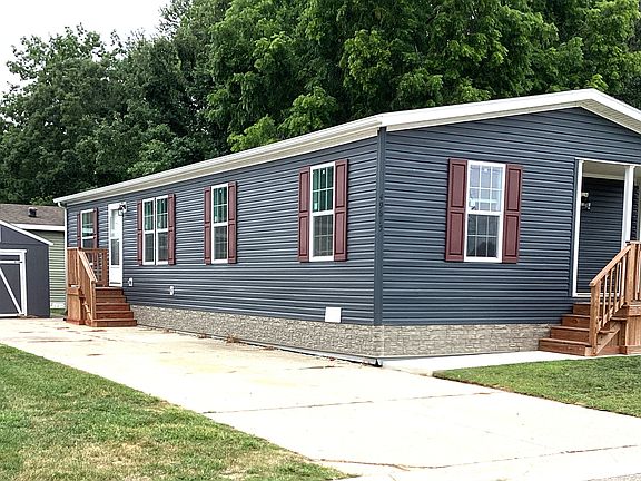 2nd image of 49615 Wintergreen Dr #396