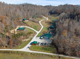 16 Hickory Ln, Campton, KY 41301