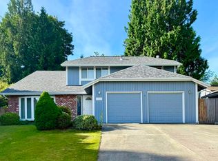 18913 SE 44th Pl, Issaquah, WA 98027