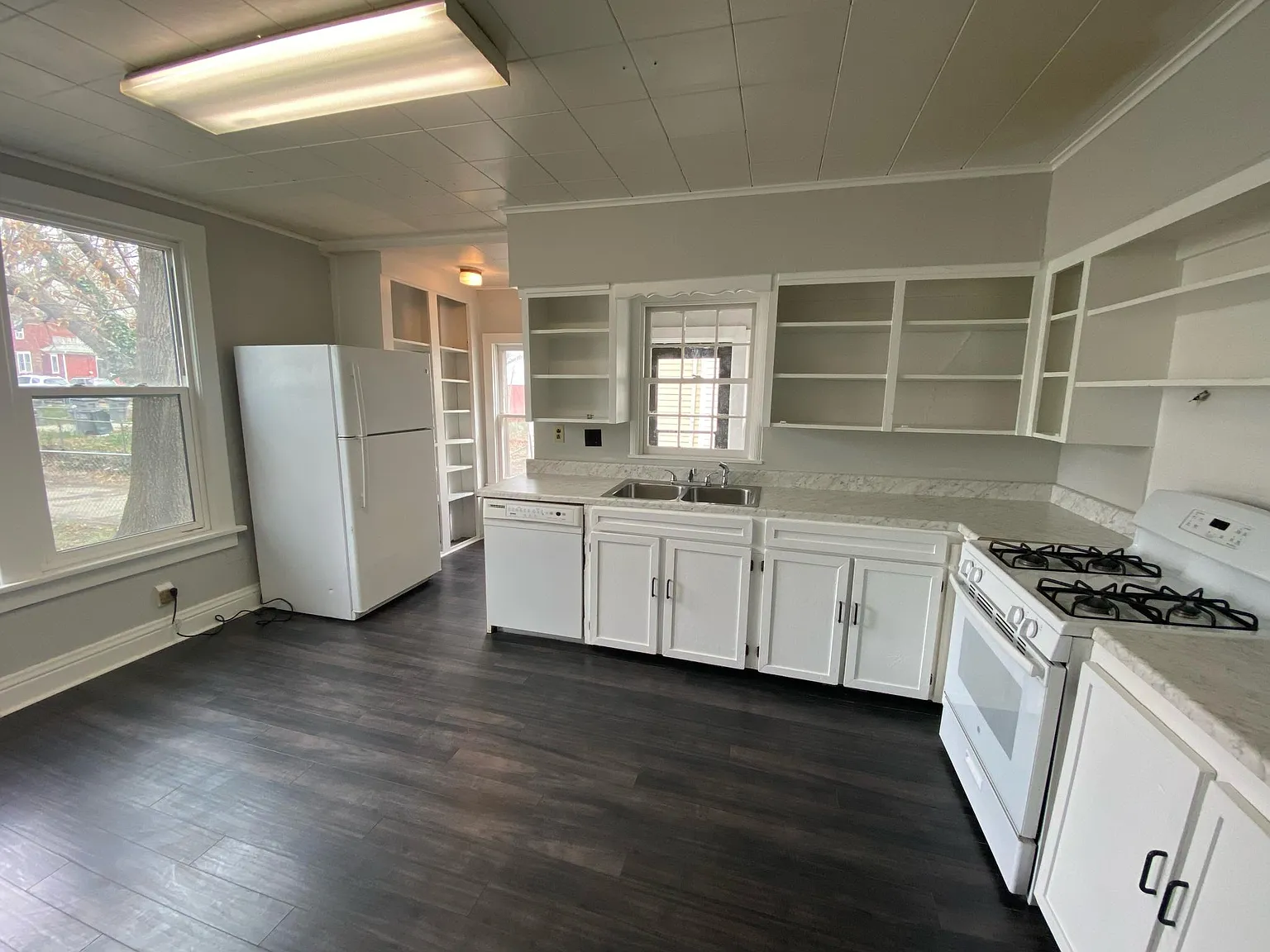 1010 Mechanic St — Photo 3