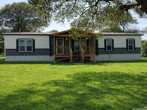 336 County Rd 6846, Lytle, TX 78052