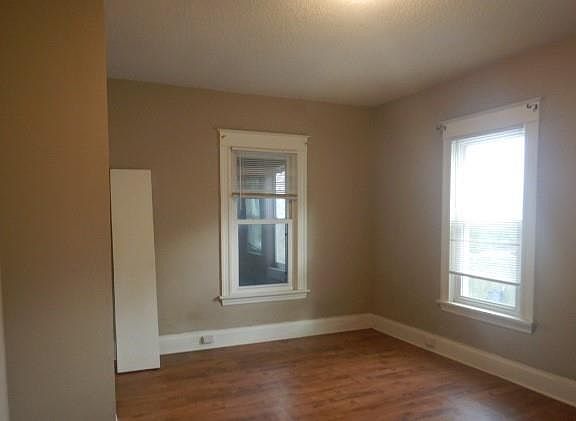 5th image of 404 Harrison Ave