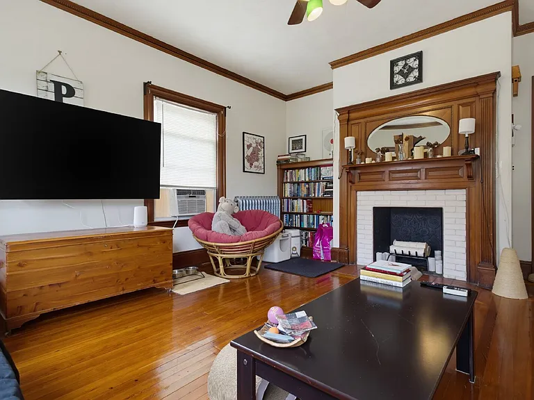 41 Warren Ave #2 — Photo 5