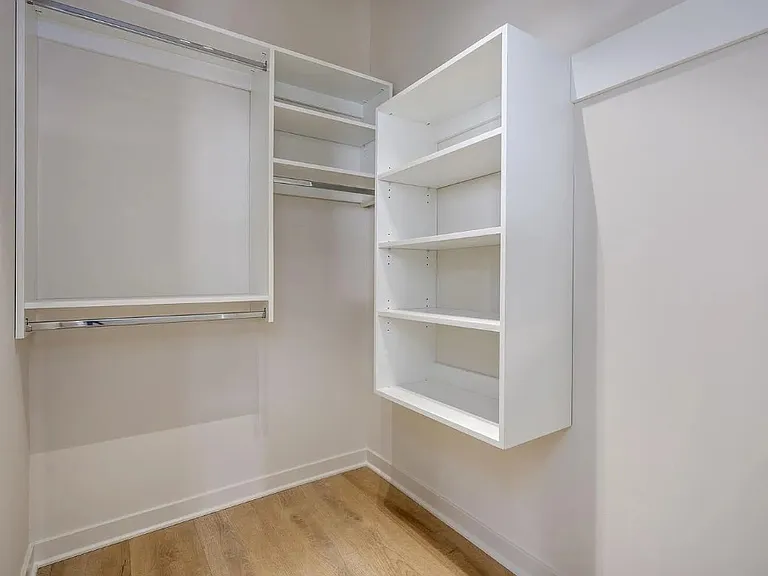 3209 N Narragansett Ave #406 — Photo 11