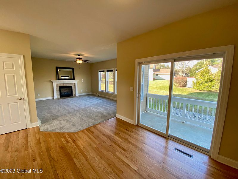 4th image of 1 Flower Hill Court