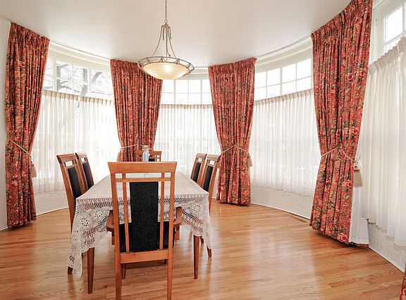 5th image of 1031 W Bryn Mawr Ave APT 1A