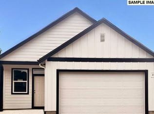 1534 N Young St, Lafayette, OR 97127