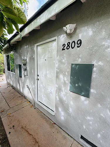 2811 E Garfield Ave #2 Photo 1