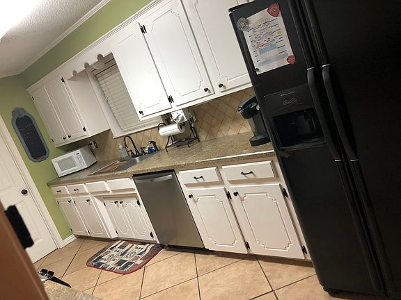 3rd image of 25 Horseshoe Dr