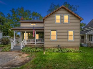 1231 W Genesee St, Lapeer, MI 48446