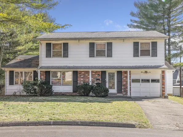 52 Eden Pl, Athens, OH 45701