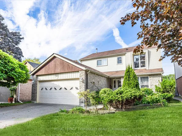 1858 Shadybrook Dr, Pickering, ON L1V 3A8