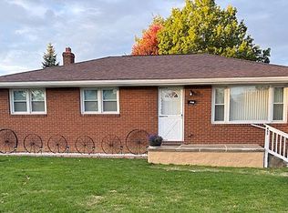 465 Edison St, Struthers, OH 44471