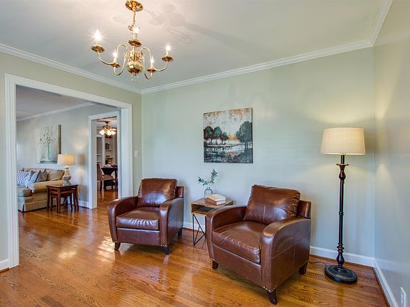4th image of 207 Westwood 5th Ave