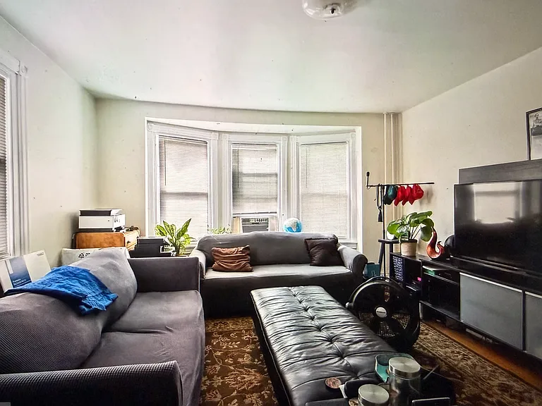 75 W Baltimore Ave #2 — Photo 1