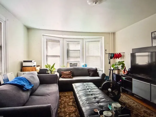 75 W Baltimore Ave APT 2, Lansdowne, PA 19050