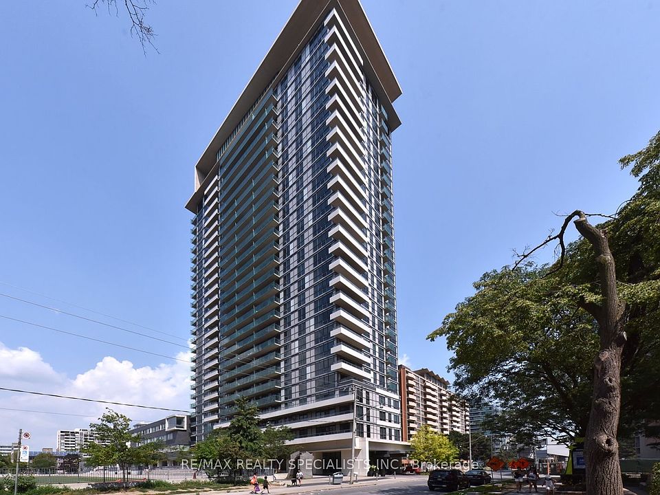 1st image of 70 Roehampton Ave #712