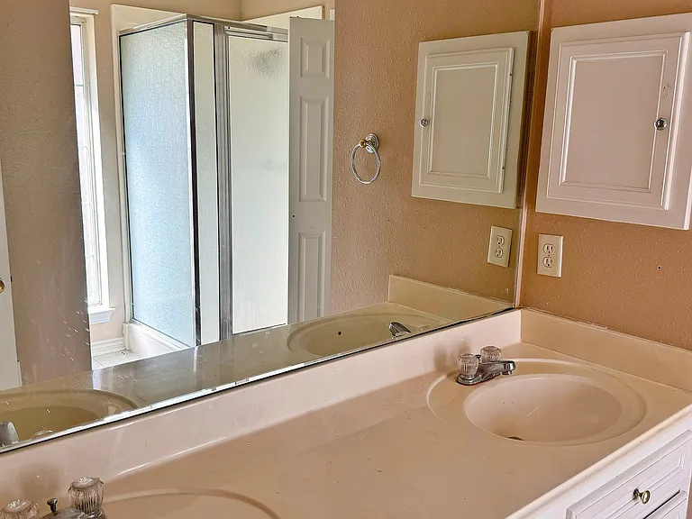 243 Stuttgart Cir — Photo 7