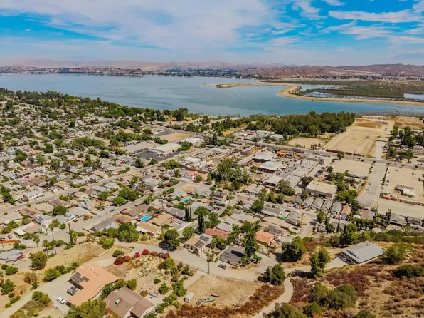 33200 Benner St, Lake Elsinore, CA 92530