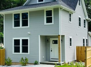 694A Chopsey Hill Rd, Bridgeport, CT 06606