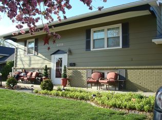 609 E Price St, Garden City, KS 67846