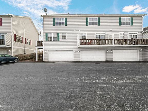 5th image of 2341 Graystone Dr