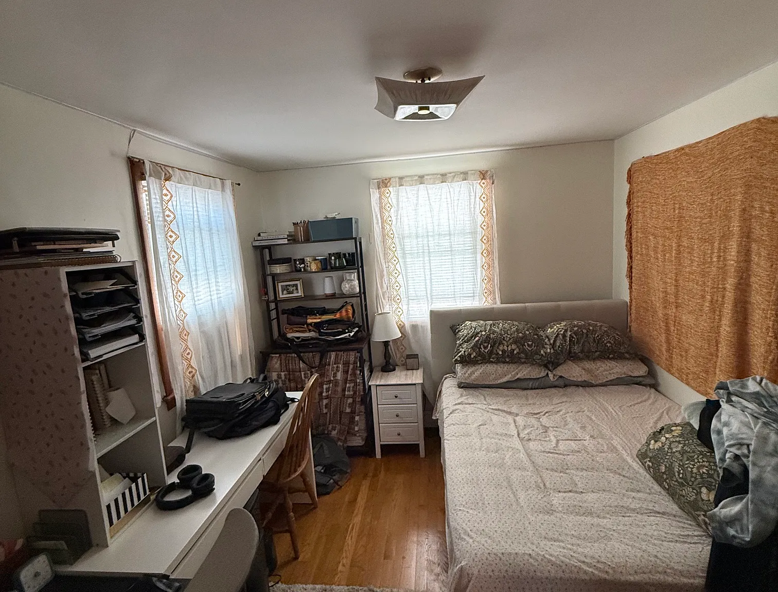 3 bed, 1000 sqft, $2,600 — Photo 4