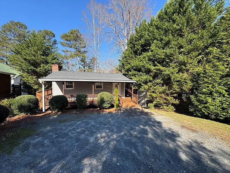 8940 Bay Dr — Photo 25