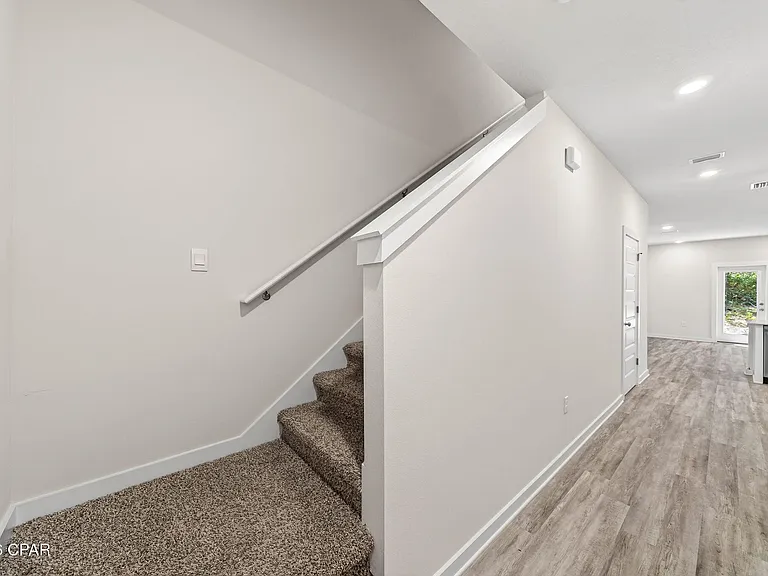 41 S Main Deck Dr — Photo 13
