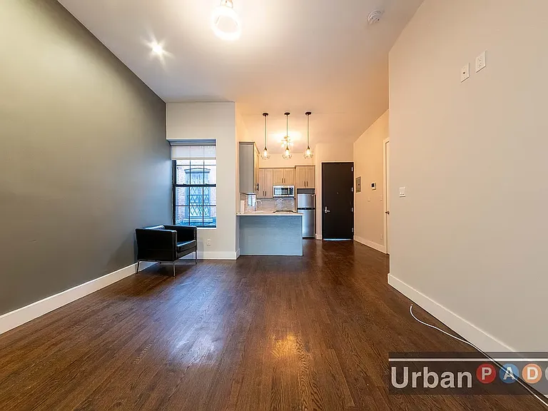 1111 Clarkson Ave #2F — Photo 3