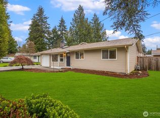 8703 NE 140th St #A, Kirkland, WA 98034
