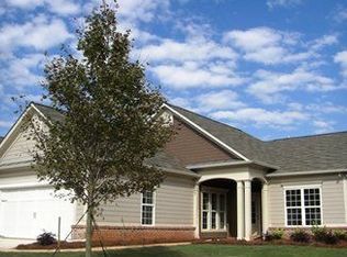 6451 Autumn Crest Ln, Hoschton, GA 30548