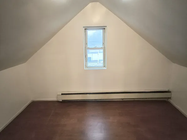 (undisclosed Address), West Hempstead, NY 11552