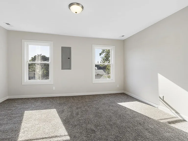 1010 S State St — Photo 11