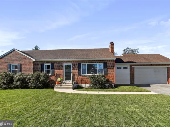 702 N Main St, Boonsboro, MD 21713
