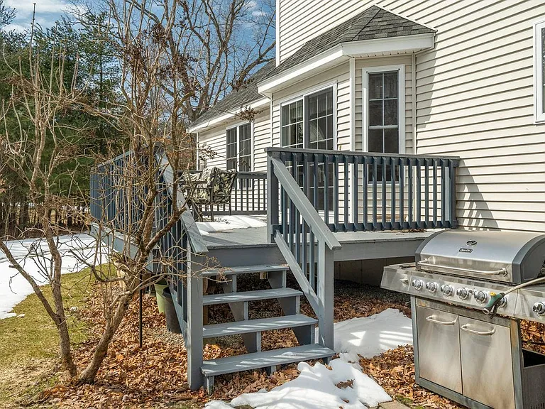 20 Ordway Ln — Photo 4