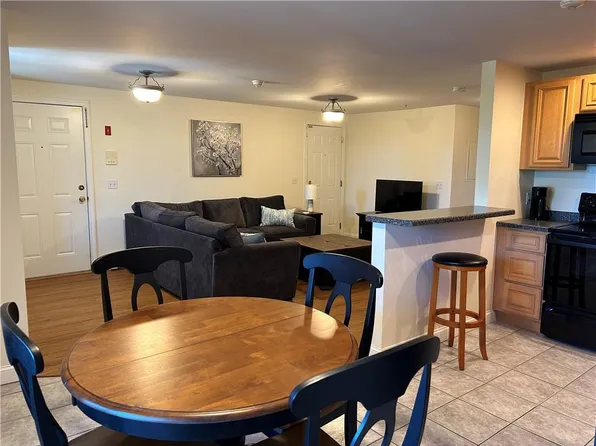 673 Metacom Ave Unit 51, Bristol, RI 02809