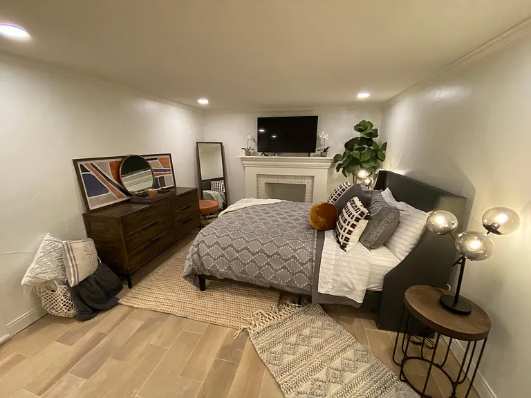 215 N Ridgewood Dr — Photo 57
