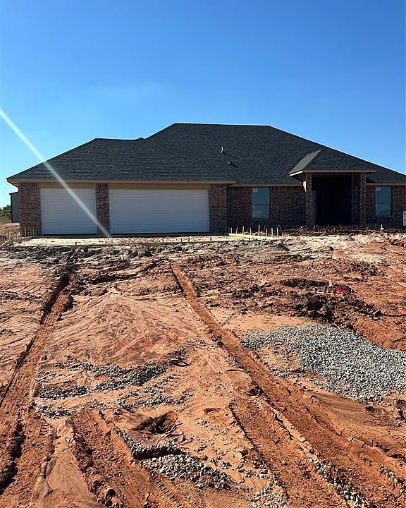 2nd image of 1986 Derby Ln