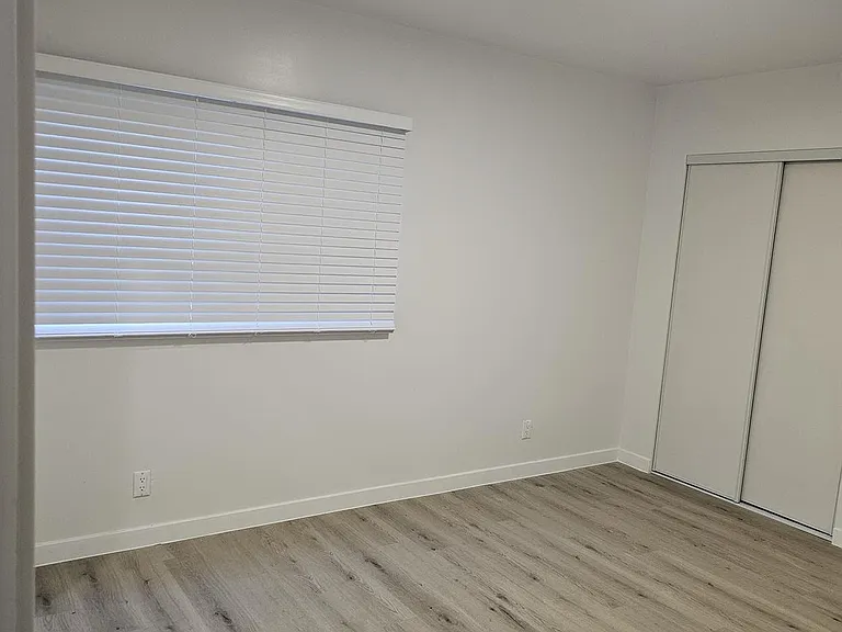 13001 Vanowen St #11 — Photo 10