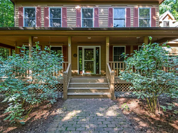 4950 Quail Run Dr NE, Grand Rapids, MI 49525