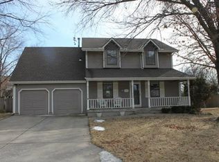 2829 Sweet Briar Dr, Independence, MO 64057