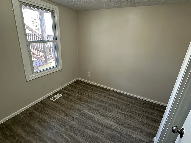 31 Elliott St #1 — Photo 18