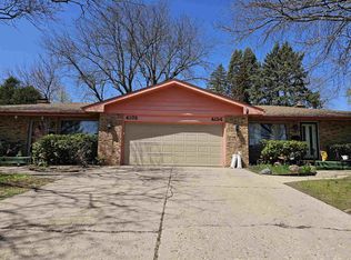 4132 Eastridge Dr, Rockford, IL 61107