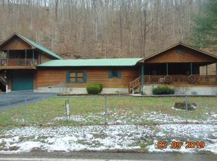 8420 State Road Frk, Prestonsburg, KY 41653