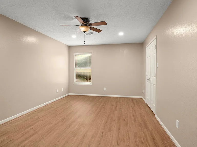 17627 Macrantha Dr — Photo 31
