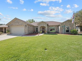 313 YORKTOWN, Pleasanton, TX 78064