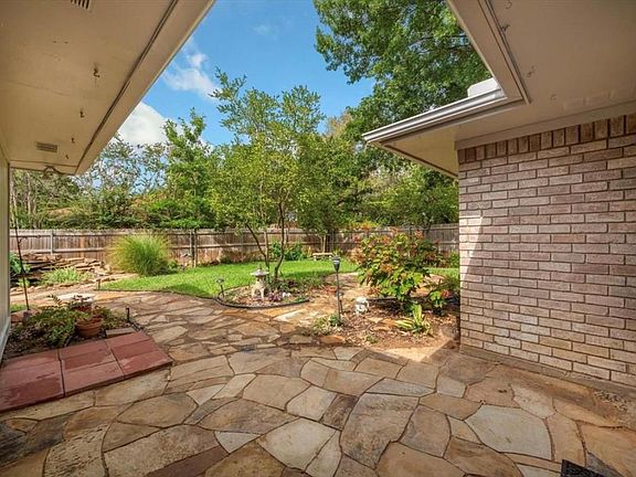 5th image of 2230 Sierra Dr