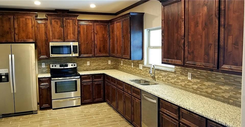 2nd image of 235 Remuda Dr